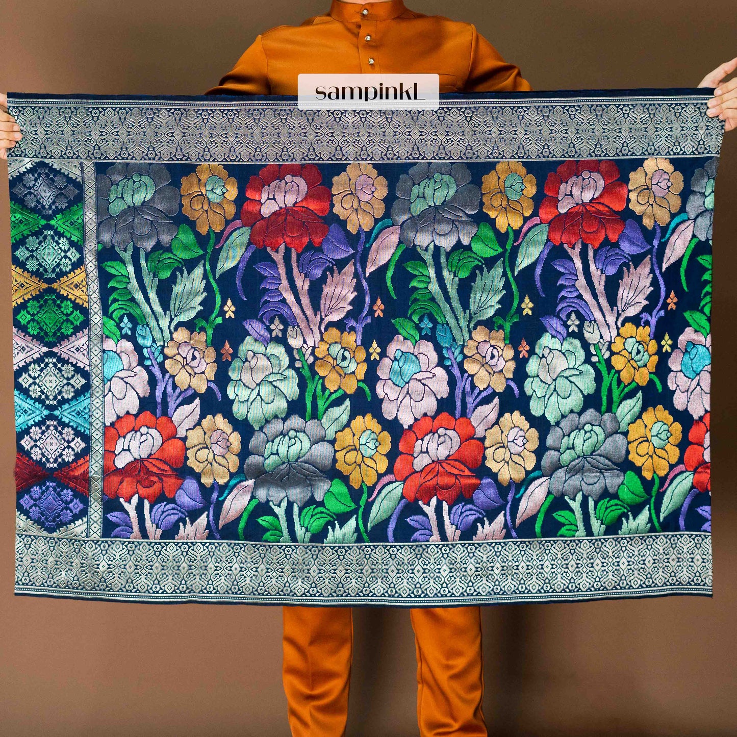 STR361 Handmade Royal Tuah