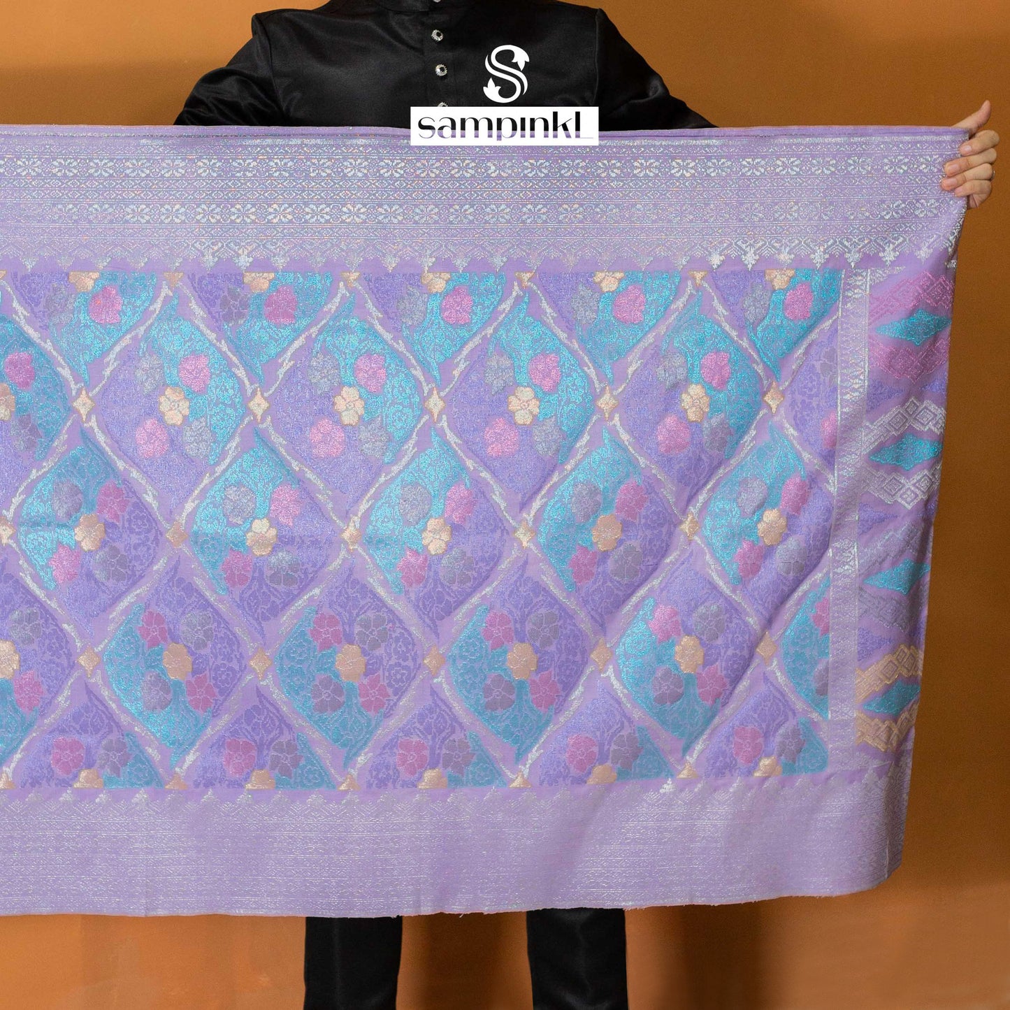 STR302 Handmade Royal