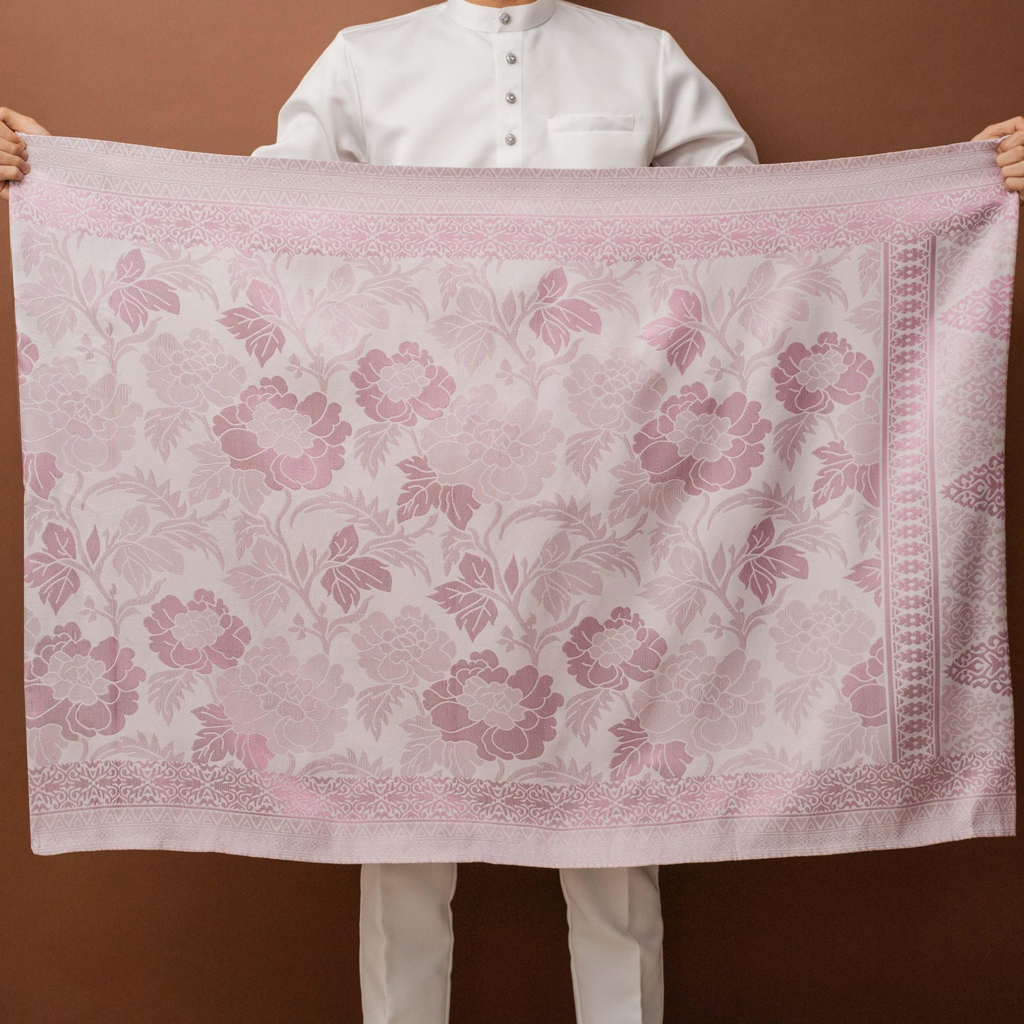 Luxe 251 Off-White / Pink