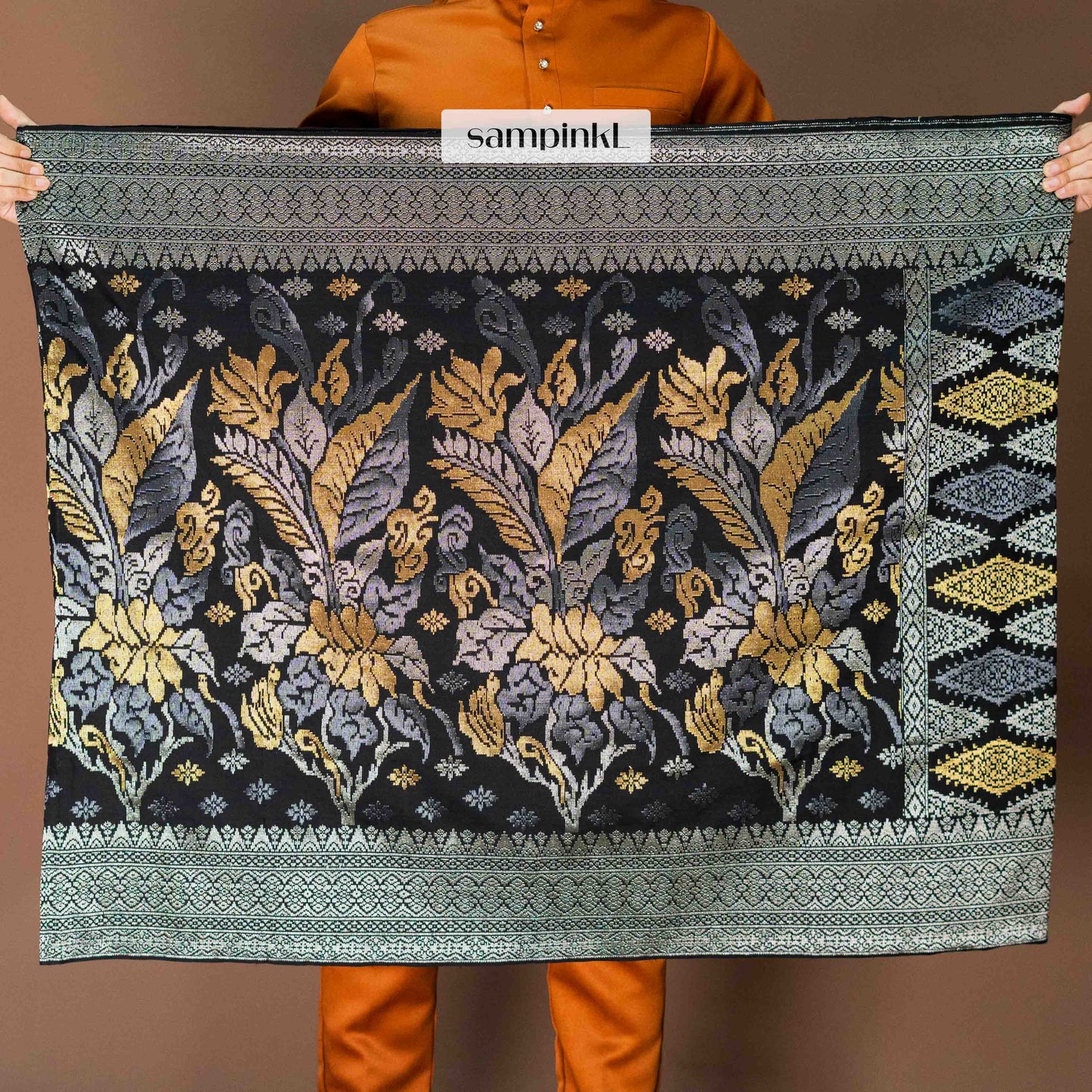 STR399 Handmade Royal Tuah